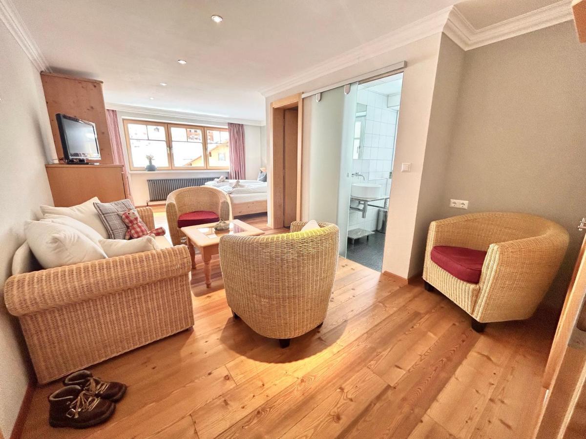Haus Wallis By Stayfritz - Ski-In Ski-Out Zimmer 'Garni' Am Arlberg Warth  Dış mekan fotoğraf